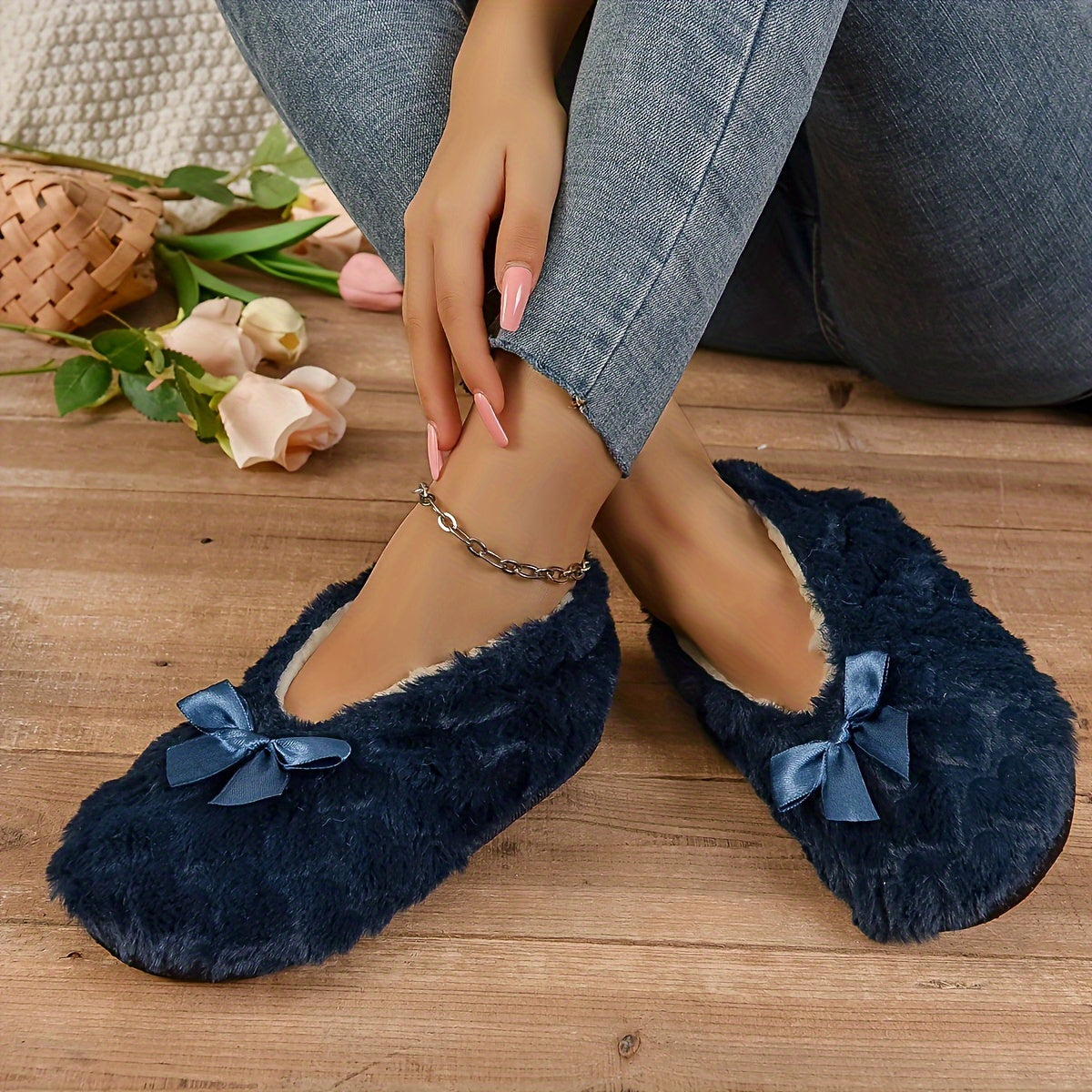 CozyFur Slippers - Soft, Breathable, Warm, Non-slip, Plush Lined Indoor Shoes with Faux Fur Soft Sole for Barefoot Feel - Perfect for Relaxation and Lounging Around the House